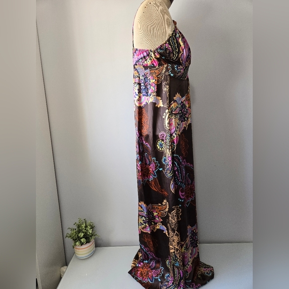 Hinge 100% Silk Vibrant Floral Maxi Dress. Size Small - Picture 4 of 11